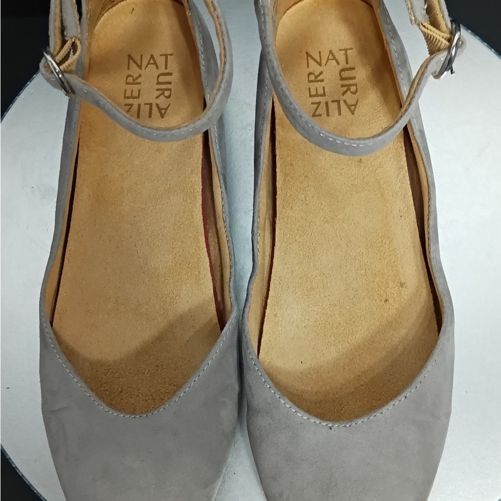 Naturalizer Elegant Gray Ankle Strap Women's size 8 pre owned Exellent cond - Picture 10 of 10
